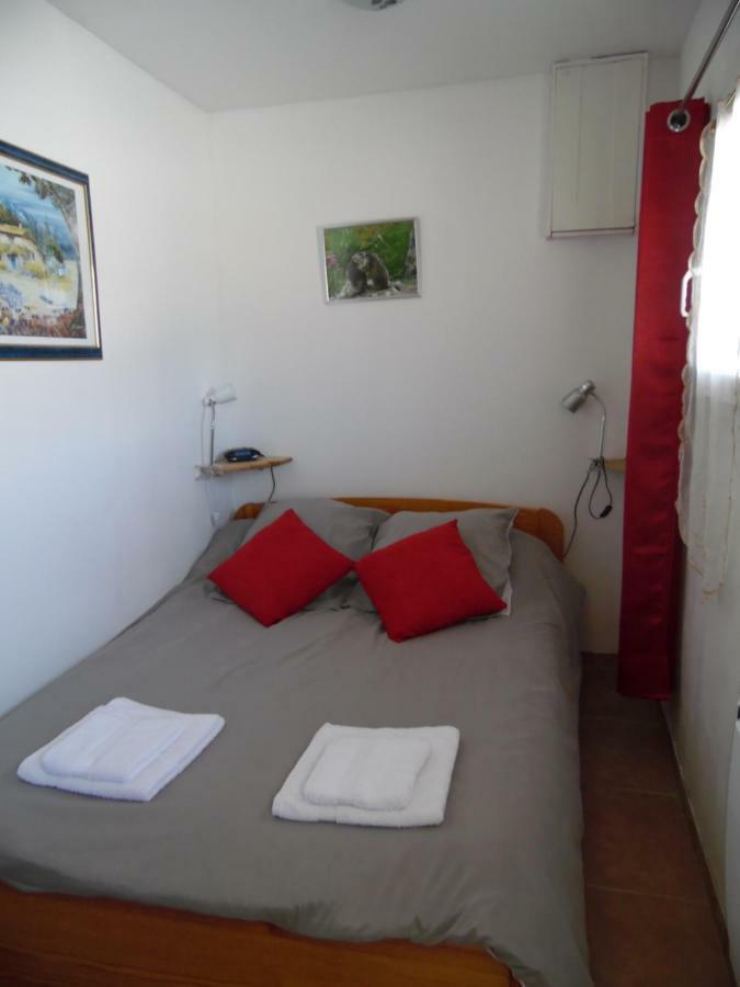 La Collinette Apartment Saint-Laurent-du-Cros Luaran gambar